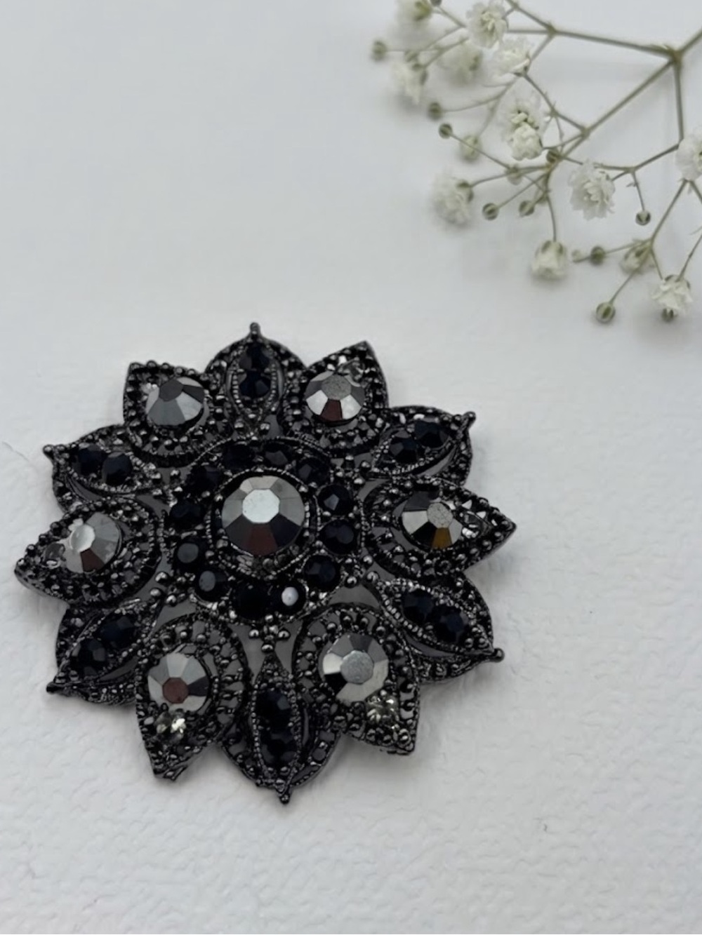 Vintage Style Gunmetal Black Crystal Rhinestone Flower Brooch/Pendant